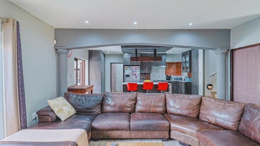 To Let 3 Bedroom Property for Rent in Cashan North West